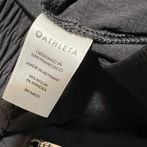 Athleta Black Mod Trekkie Crop Pants Ankle Zip Hiking Athletic v3. - Picture 12 of 12